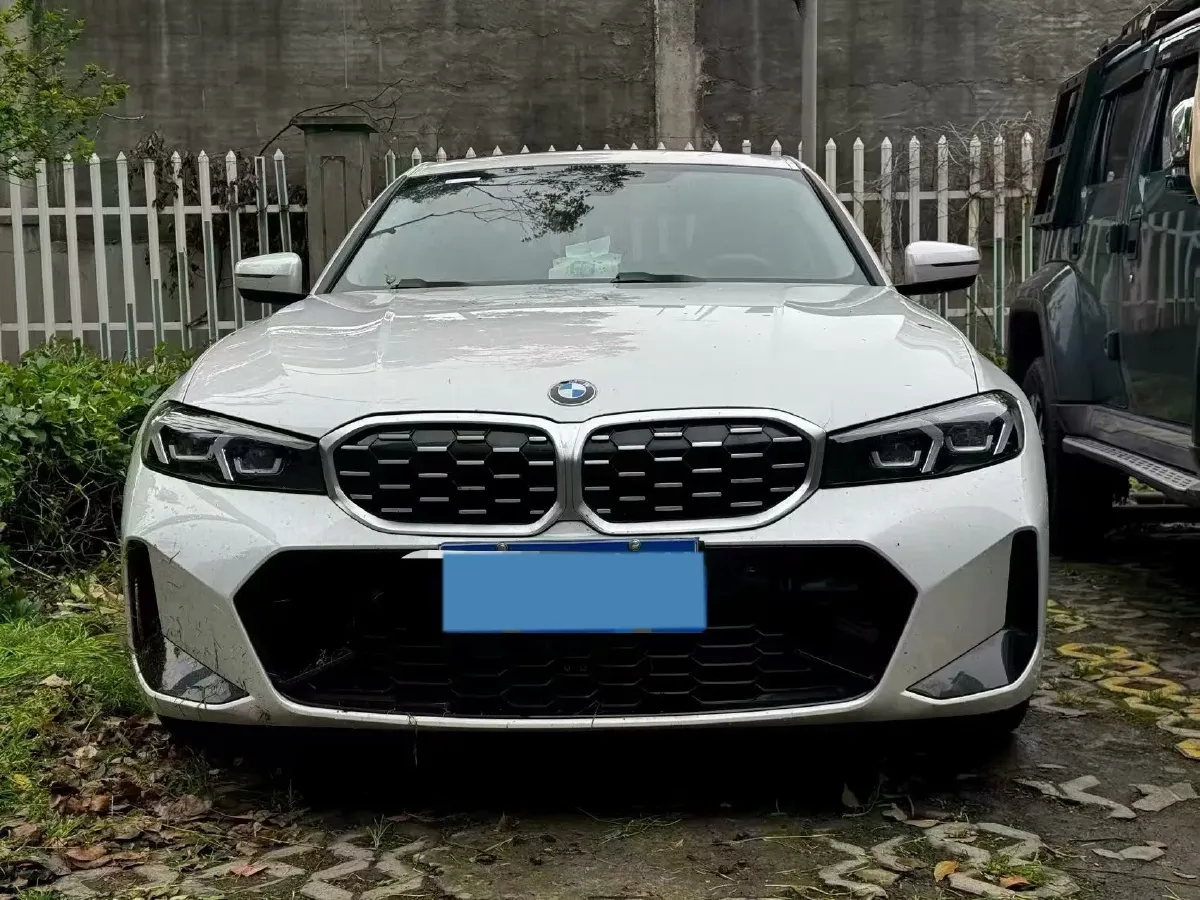 2023 BMW 3 Series 2.0T 184HP L4 8AT,autocango,china used car exporter,china ev exporter,chinese used car exporter,chinese used ev exporter
