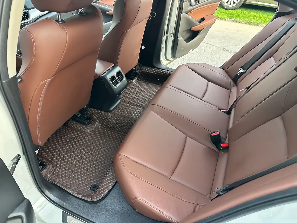 2019 Honda Inspire 2.0L 146HP L4 E-CVT Hybrid,autocango,china used car exporter,china ev exporter,chinese used car exporter,chinese used ev exporter