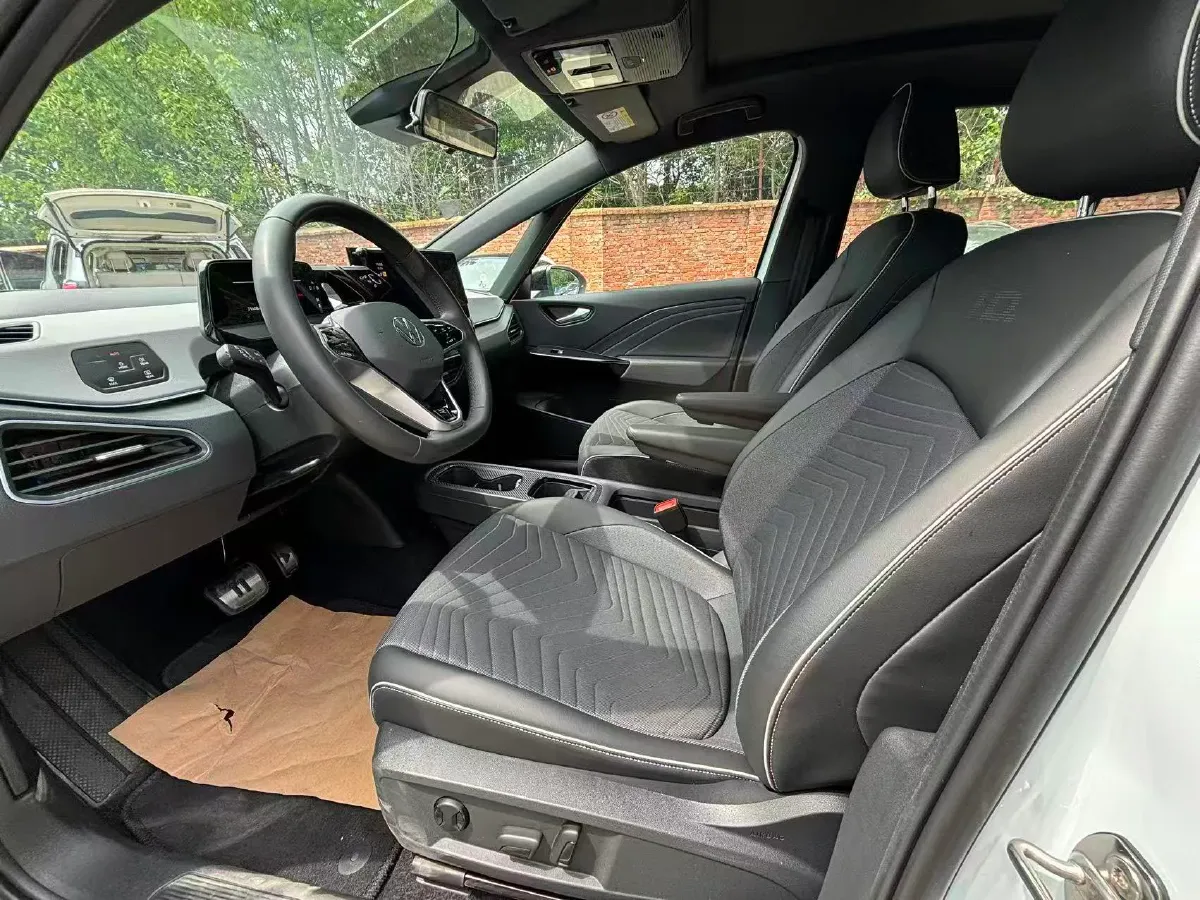 2023 Volkswagen ID.3 BEV 52.8KWH,autocango,china used car exporter,china ev exporter,chinese used car exporter,chinese used ev exporter