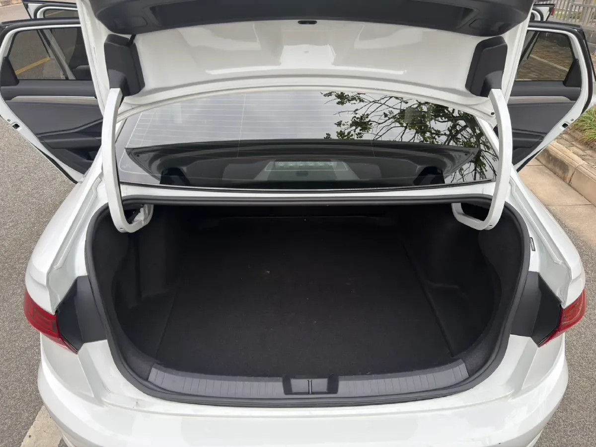 2021 Volkswagen Sagitar 1.4T 150HP L4 7DCT,autocango,china used car exporter,china ev exporter,chinese used car exporter,chinese used ev exporter