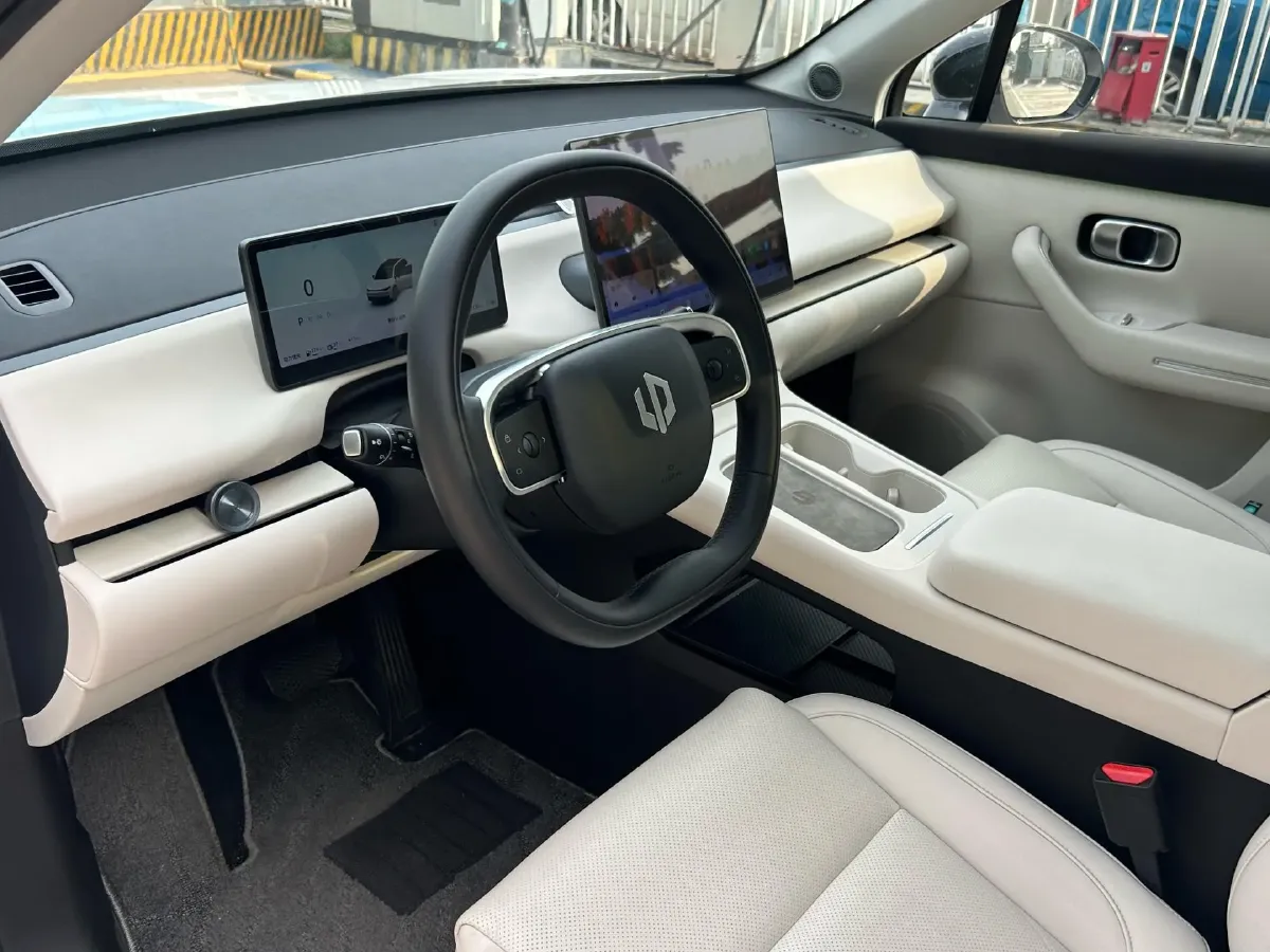 2024 Leapmotor C16 1.5L 95HP L4 REEV 28.4KWH,autocango,china used car exporter,china ev exporter,chinese used car exporter,chinese used ev exporter