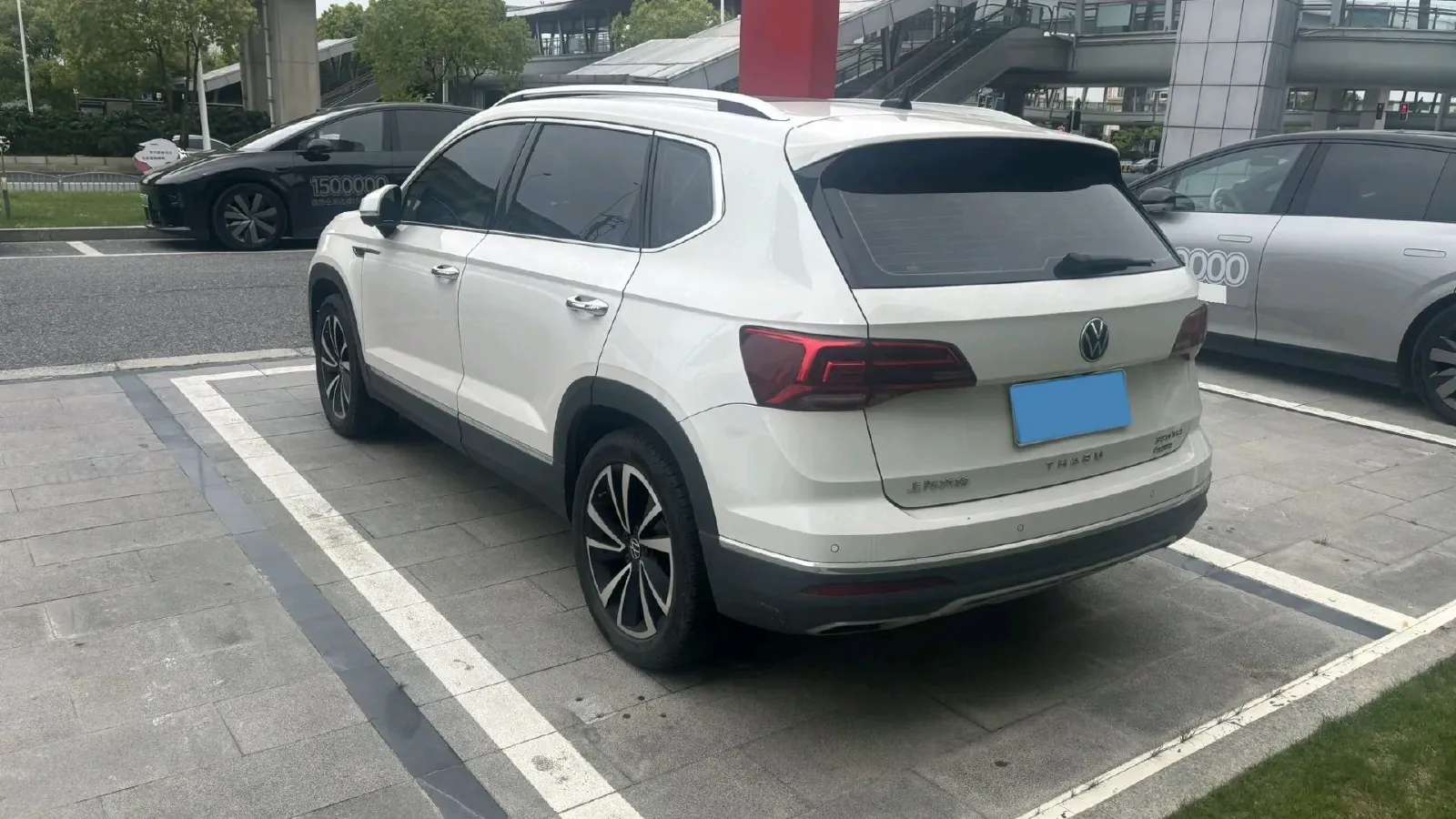 2022 Volkswagen Tharu 2.0T 186HP L4 7DCT,autocango,china used car exporter,china ev exporter,chinese used car exporter,chinese used ev exporter