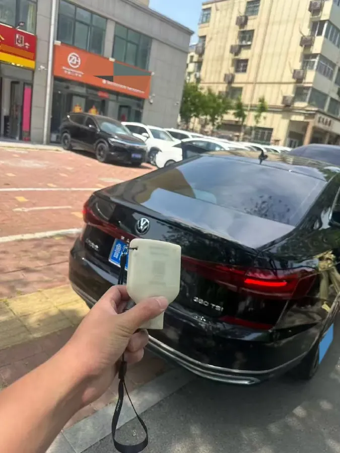 2024 Volkswagen Passat 2.0T 220HP L4 7DCT,autocango,china used car exporter,china ev exporter,chinese used car exporter,chinese used ev exporter