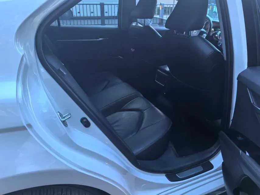 2023 Toyota Camry 2.0L 177HP L4 CVT,autocango,china used car exporter,china ev exporter,chinese used car exporter,chinese used ev exporter