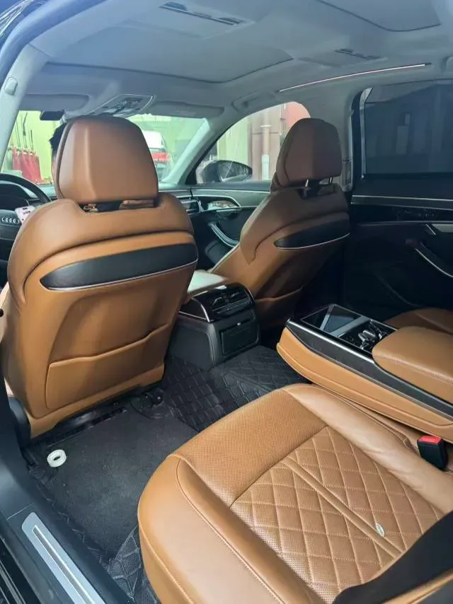 2023 Audi A8 3.0T 286HP V6 8AT,autocango,china used car exporter,china ev exporter,chinese used car exporter,chinese used ev exporter