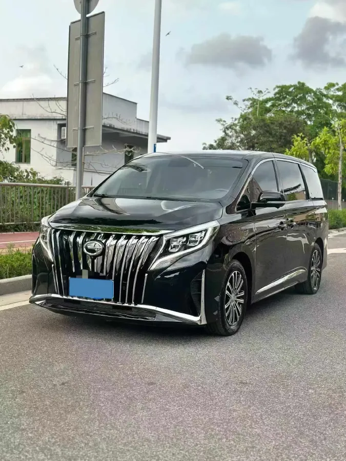 2021 GAC Trumpchi M8 2.0T 252HP L4 8AT,autocango,china used car exporter,china ev exporter,chinese used car exporter,chinese used ev exporter