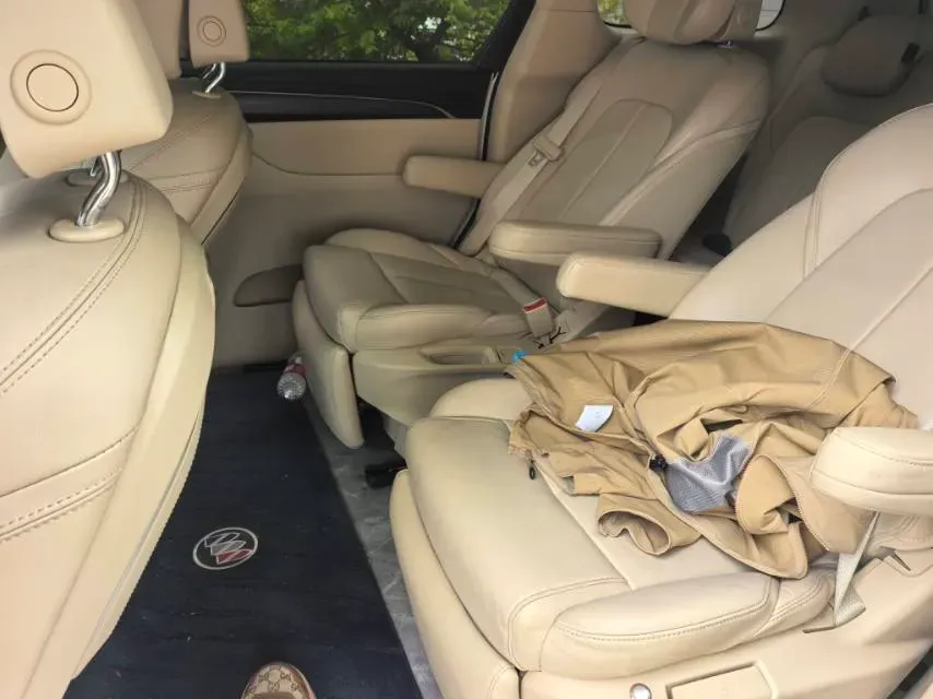 2023 Buick GL8 2.0T 237HP L4 9AT,autocango,china used car exporter,china ev exporter,chinese used car exporter,chinese used ev exporter