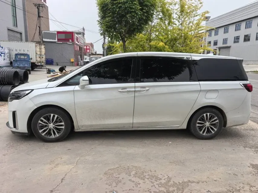 2023 Buick GL8 2.0T 237HP L4 9AT,autocango,china used car exporter,china ev exporter,chinese used car exporter,chinese used ev exporter