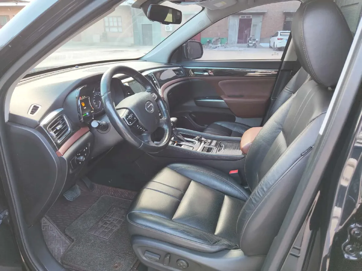 2017 GAC Trumpchi GS8 2.0T 201HP L4 6AT,autocango,china used car exporter,china ev exporter,chinese used car exporter,chinese used ev exporter