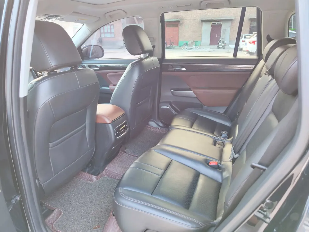 2017 GAC Trumpchi GS8 2.0T 201HP L4 6AT,autocango,china used car exporter,china ev exporter,chinese used car exporter,chinese used ev exporter