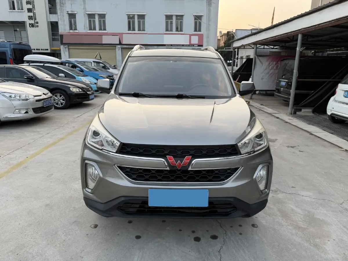 2018 WuLing HongGuang S3 1.5L 112HP L4 6MT,autocango,china used car exporter,china ev exporter,chinese used car exporter,chinese used ev exporter