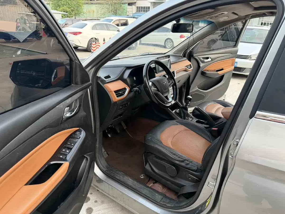 2018 WuLing HongGuang S3 1.5L 112HP L4 6MT,autocango,china used car exporter,china ev exporter,chinese used car exporter,chinese used ev exporter