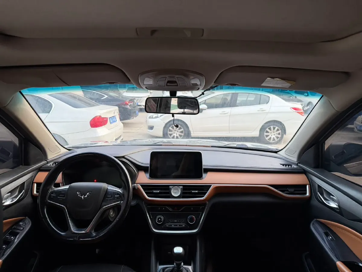 2018 WuLing HongGuang S3 1.5L 112HP L4 6MT,autocango,china used car exporter,china ev exporter,chinese used car exporter,chinese used ev exporter