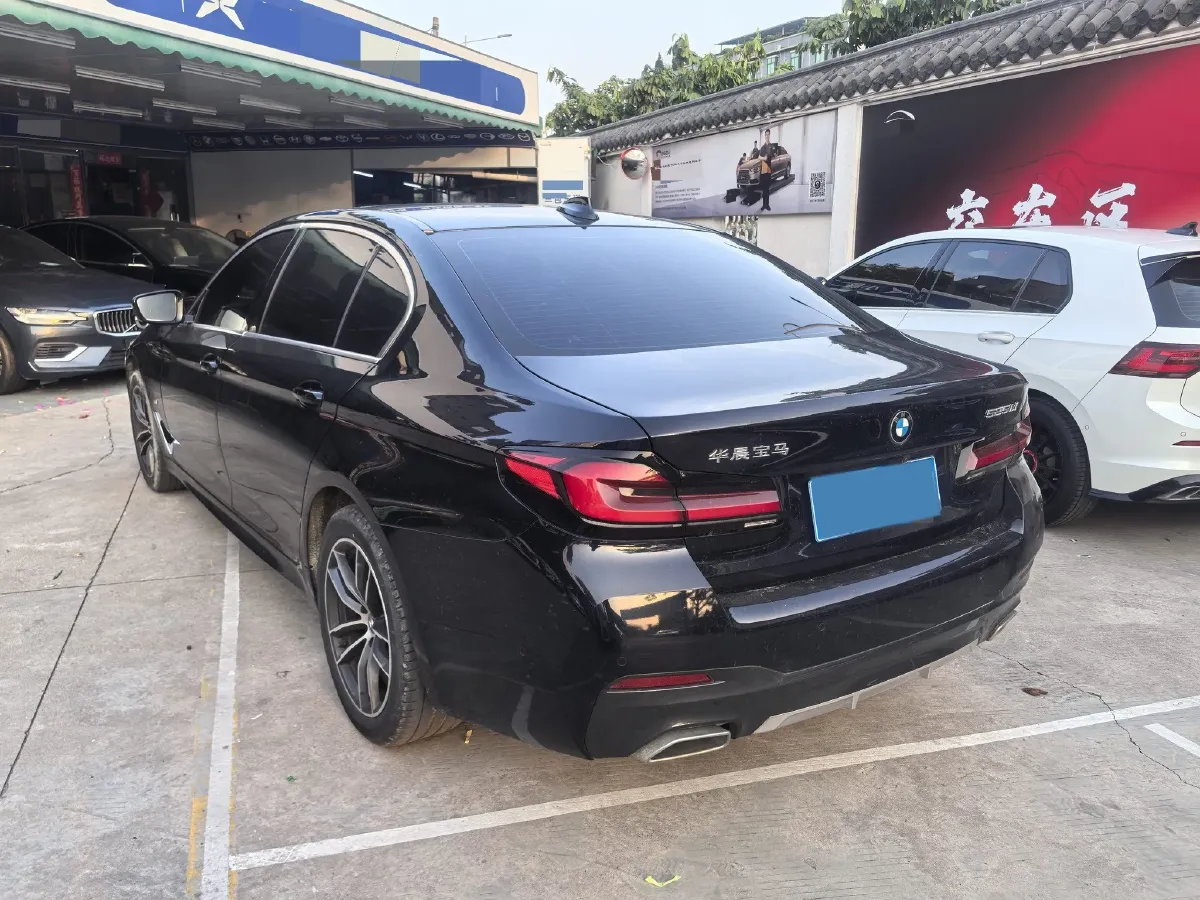 2022 BMW 5 Series 2.0T 184HP L4 8AT,autocango,china used car exporter,china ev exporter,chinese used car exporter,chinese used ev exporter