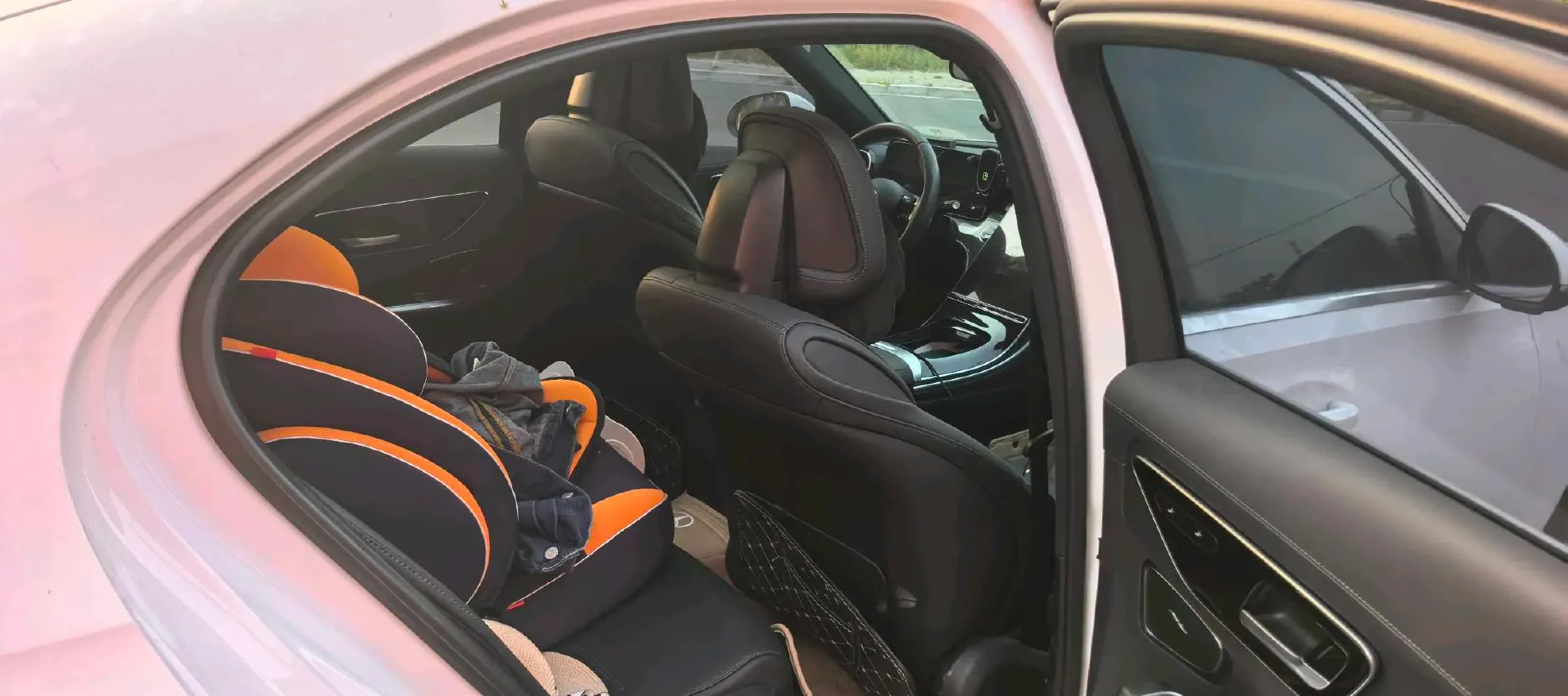 2023 Mercedes-Benz C Class 1.5T 204HP L4 9AT,autocango,china used car exporter,china ev exporter,chinese used car exporter,chinese used ev exporter