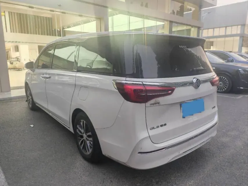 2022 Buick GL8 2.0T 237HP L4 9AT,autocango,china used car exporter,china ev exporter,chinese used car exporter,chinese used ev exporter