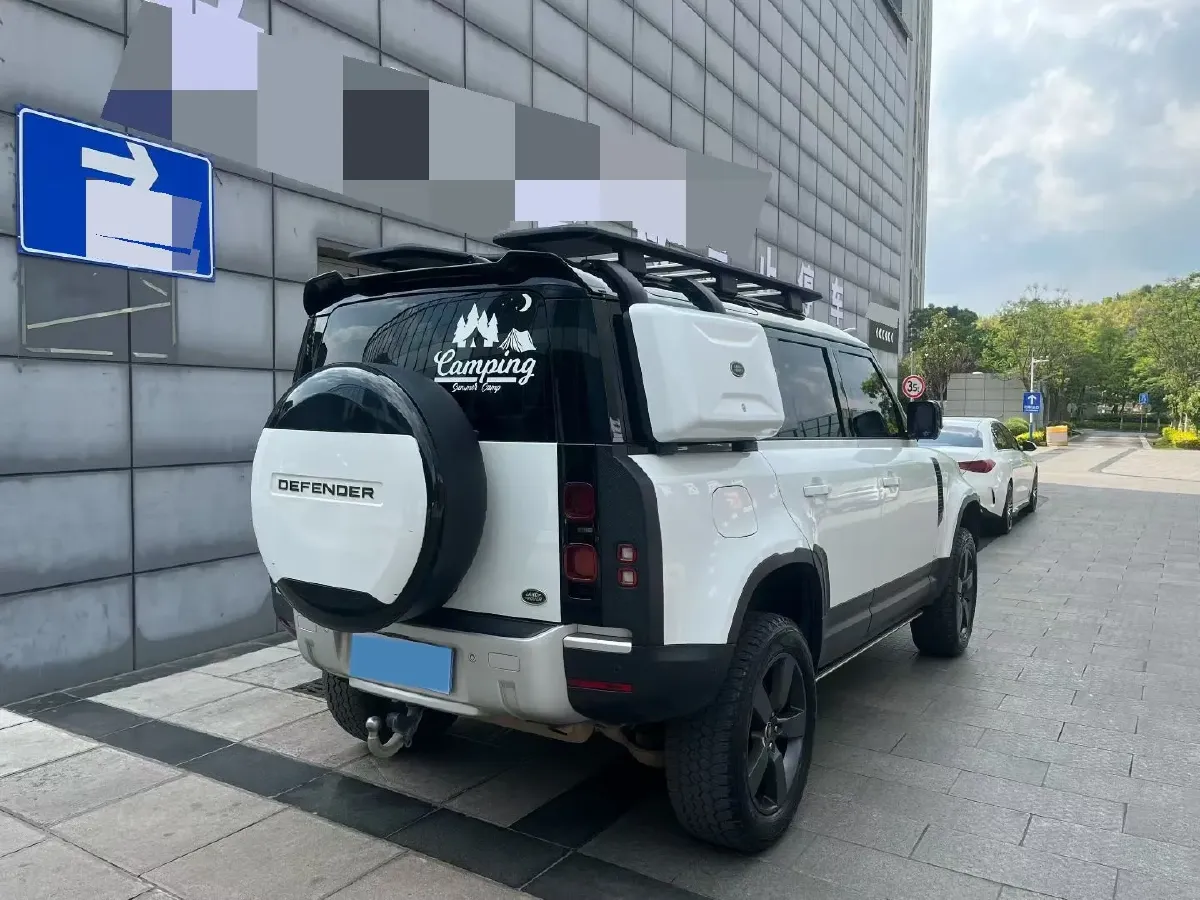 2020 Land Rover Defender 3.0T 400HP L6 8AT,autocango,china used car exporter,china ev exporter,chinese used car exporter,chinese used ev exporter