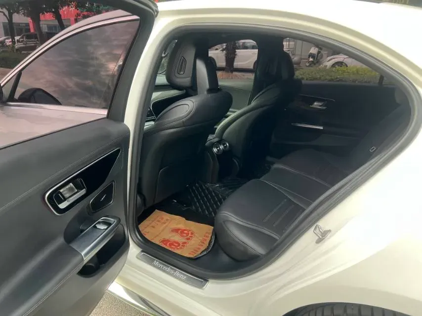 2023 Mercedes-Benz C Class 1.5T 204HP L4 9AT,autocango,china used car exporter,china ev exporter,chinese used car exporter,chinese used ev exporter