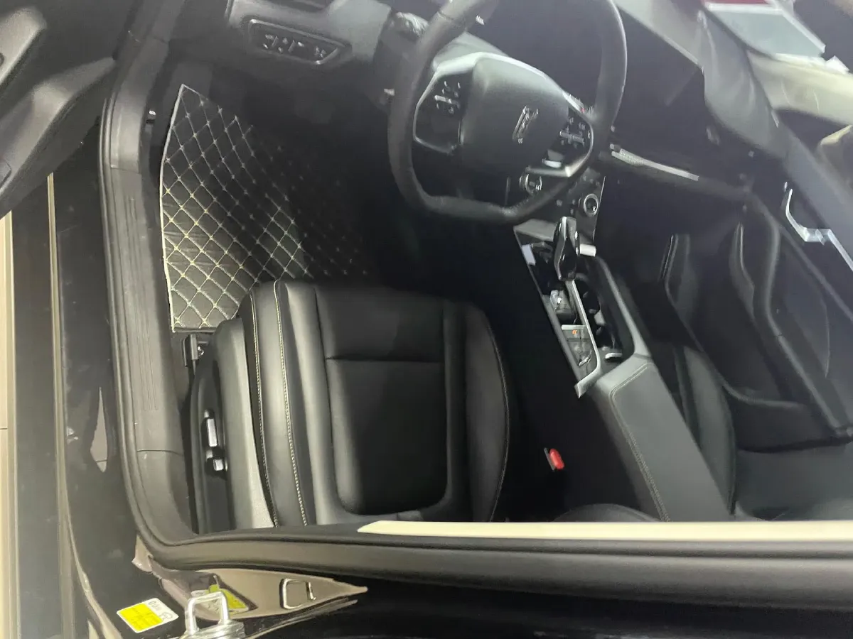 2023 Bestune B70 1.5T 169HP L4 7DCT,autocango,china used car exporter,china ev exporter,chinese used car exporter,chinese used ev exporter