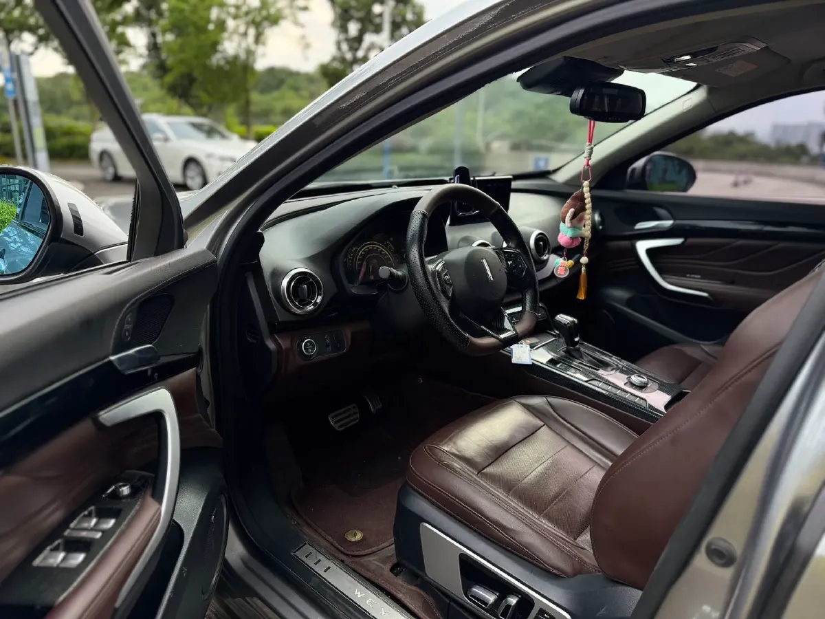 2017 WEY VV7 2.0T 234HP L4 7DCT,autocango,china used car exporter,china ev exporter,chinese used car exporter,chinese used ev exporter