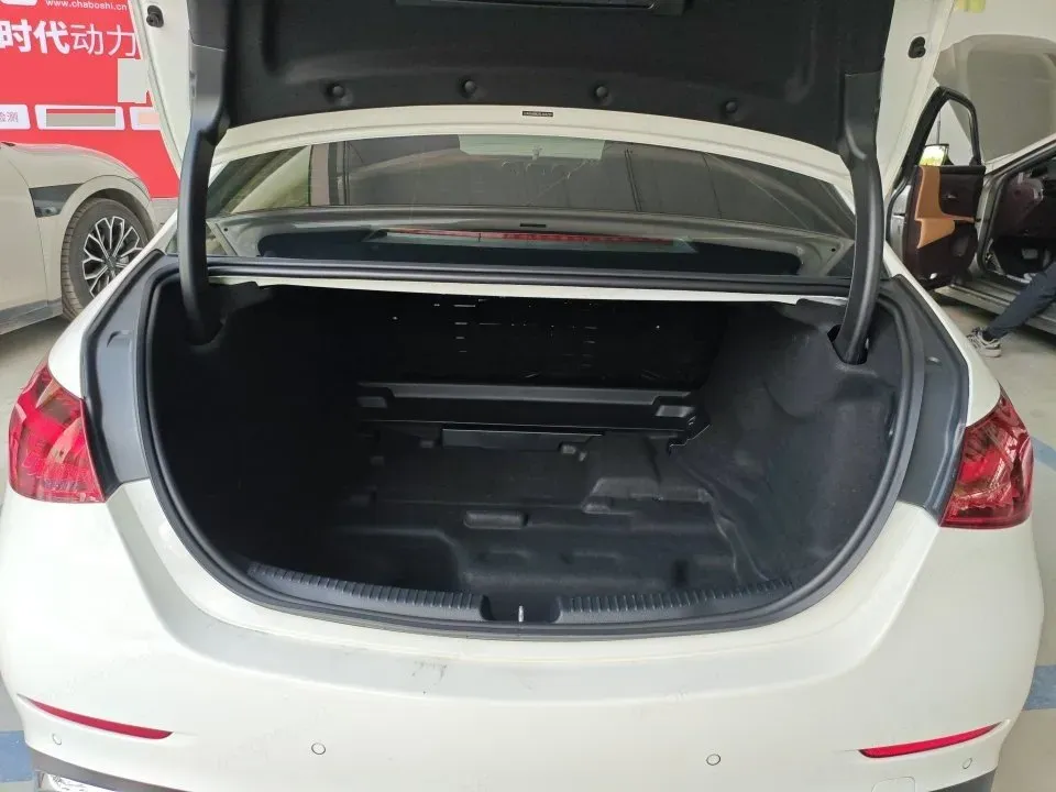 2024 Mercedes-Benz C Class 1.5T 170HP L4 9AT,autocango,china used car exporter,china ev exporter,chinese used car exporter,chinese used ev exporter