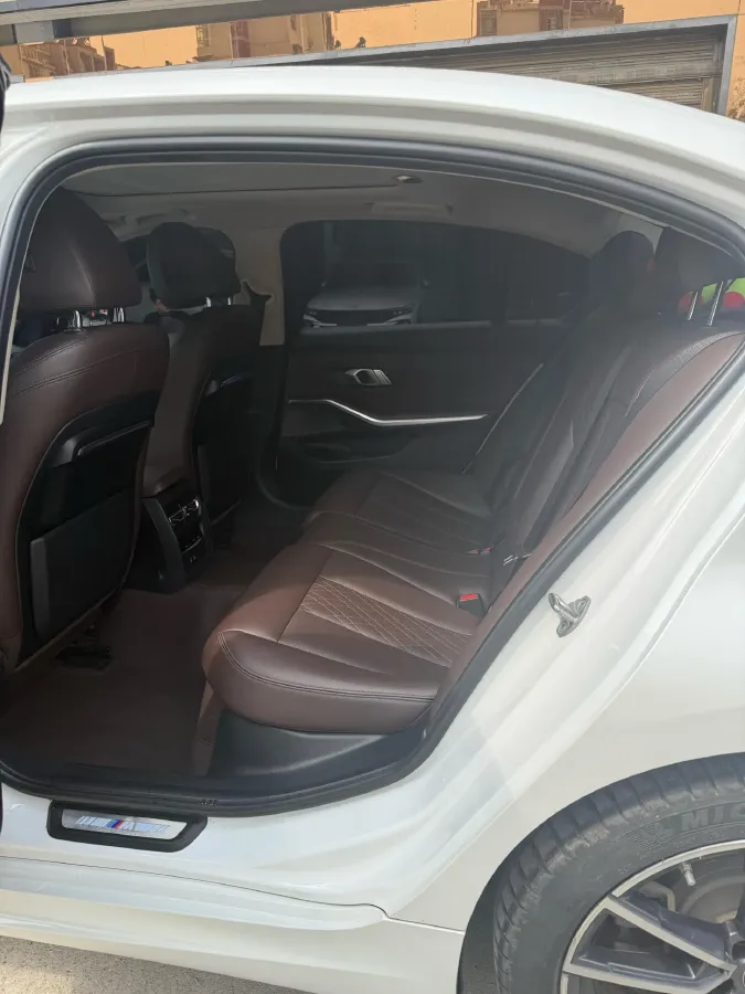 2022 BMW 3 Series 2.0T 184HP L4 8AT,autocango,china used car exporter,china ev exporter,chinese used car exporter,chinese used ev exporter