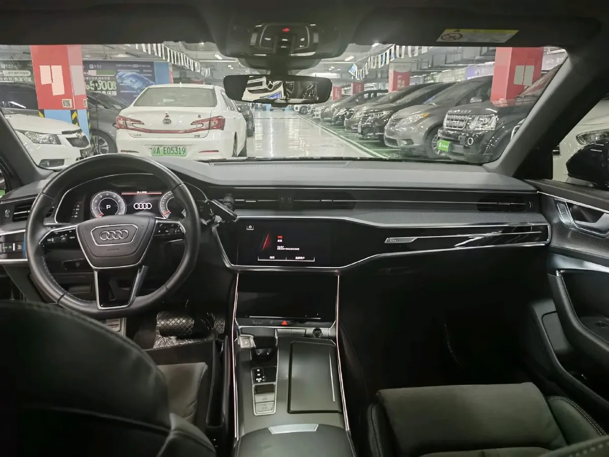 2022 Audi A6L 2.0T 224HP L4 7DCT,autocango,china used car exporter,china ev exporter,chinese used car exporter,chinese used ev exporter