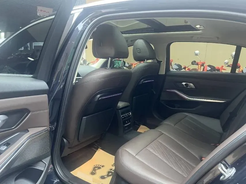 2022 BMW 3 Series 2.0T 184HP L4 8AT,autocango,china used car exporter,china ev exporter,chinese used car exporter,chinese used ev exporter