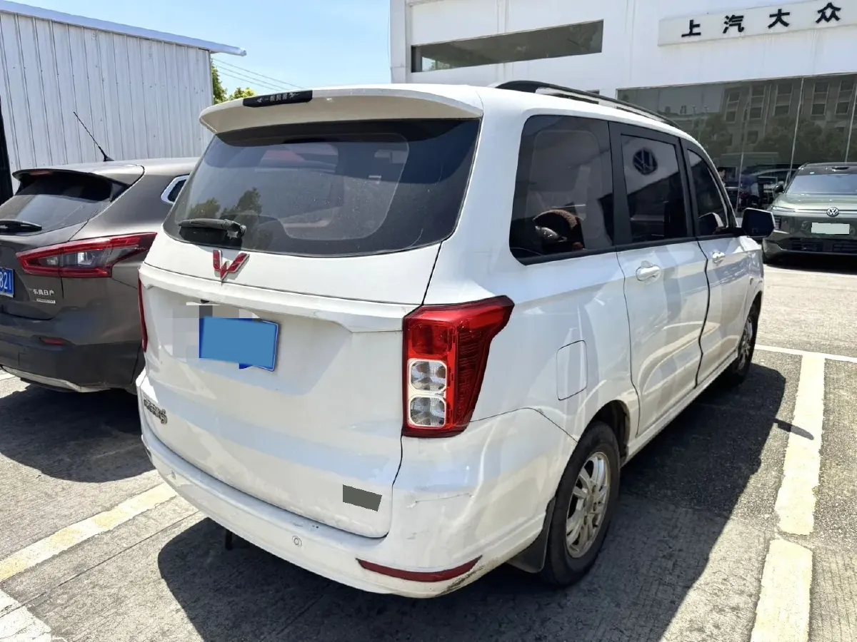 2019 WuLing HongGuang 1.5L 99HP L4 6MT,autocango,china used car exporter,china ev exporter,chinese used car exporter,chinese used ev exporter