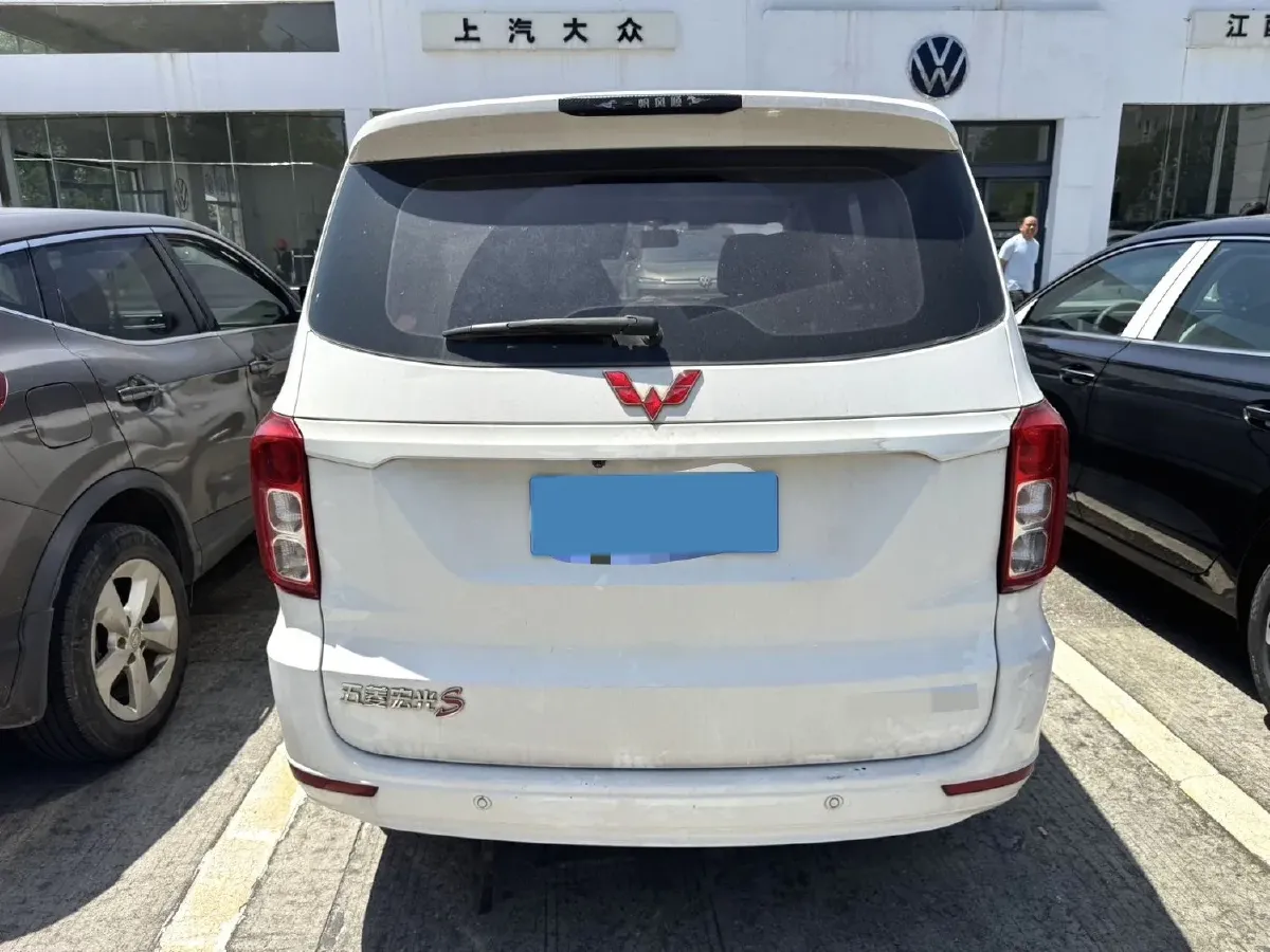 2019 WuLing HongGuang 1.5L 99HP L4 6MT,autocango,china used car exporter,china ev exporter,chinese used car exporter,chinese used ev exporter