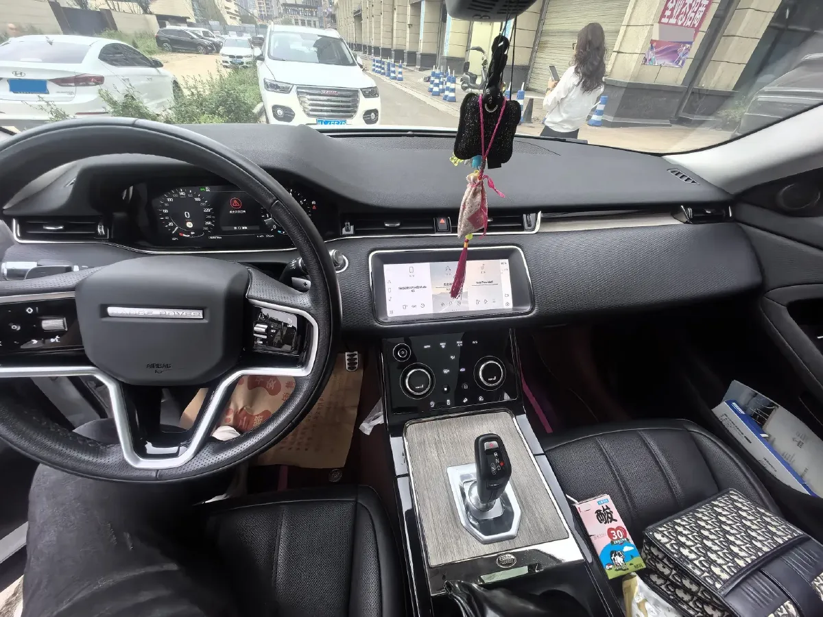 2022 Land Rover Range Rover Evoque 2.0T 249HP L4 9AT,autocango,china used car exporter,china ev exporter,chinese used car exporter,chinese used ev exporter