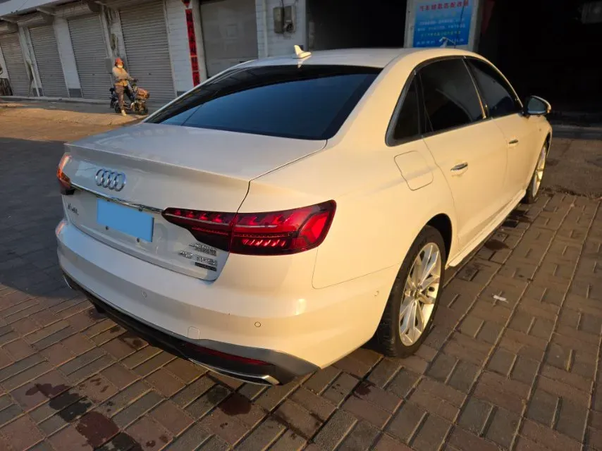 2020 Audi A4L 2.0T 190HP L4 7DCT,autocango,china used car exporter,china ev exporter,chinese used car exporter,chinese used ev exporter