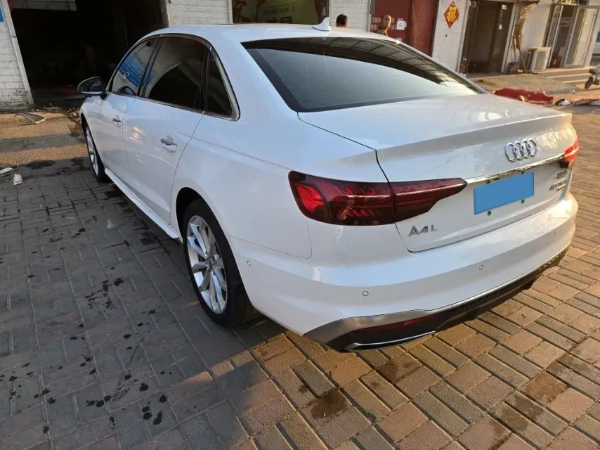 2020 Audi A4L 2.0T 190HP L4 7DCT,autocango,china used car exporter,china ev exporter,chinese used car exporter,chinese used ev exporter