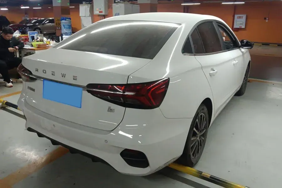2021 Roewe i5 1.5L 120HP L4 CVT,autocango,china used car exporter,china ev exporter,chinese used car exporter,chinese used ev exporter