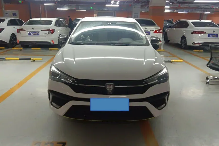 2021 Roewe i5 1.5L 120HP L4 CVT,autocango,china used car exporter,china ev exporter,chinese used car exporter,chinese used ev exporter