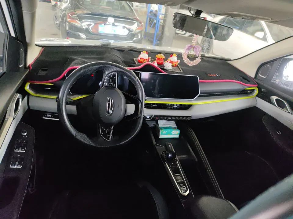 2023 Geely Coolray 1.5T 181HP L4 7DCT,autocango,china used car exporter,china ev exporter,chinese used car exporter,chinese used ev exporter