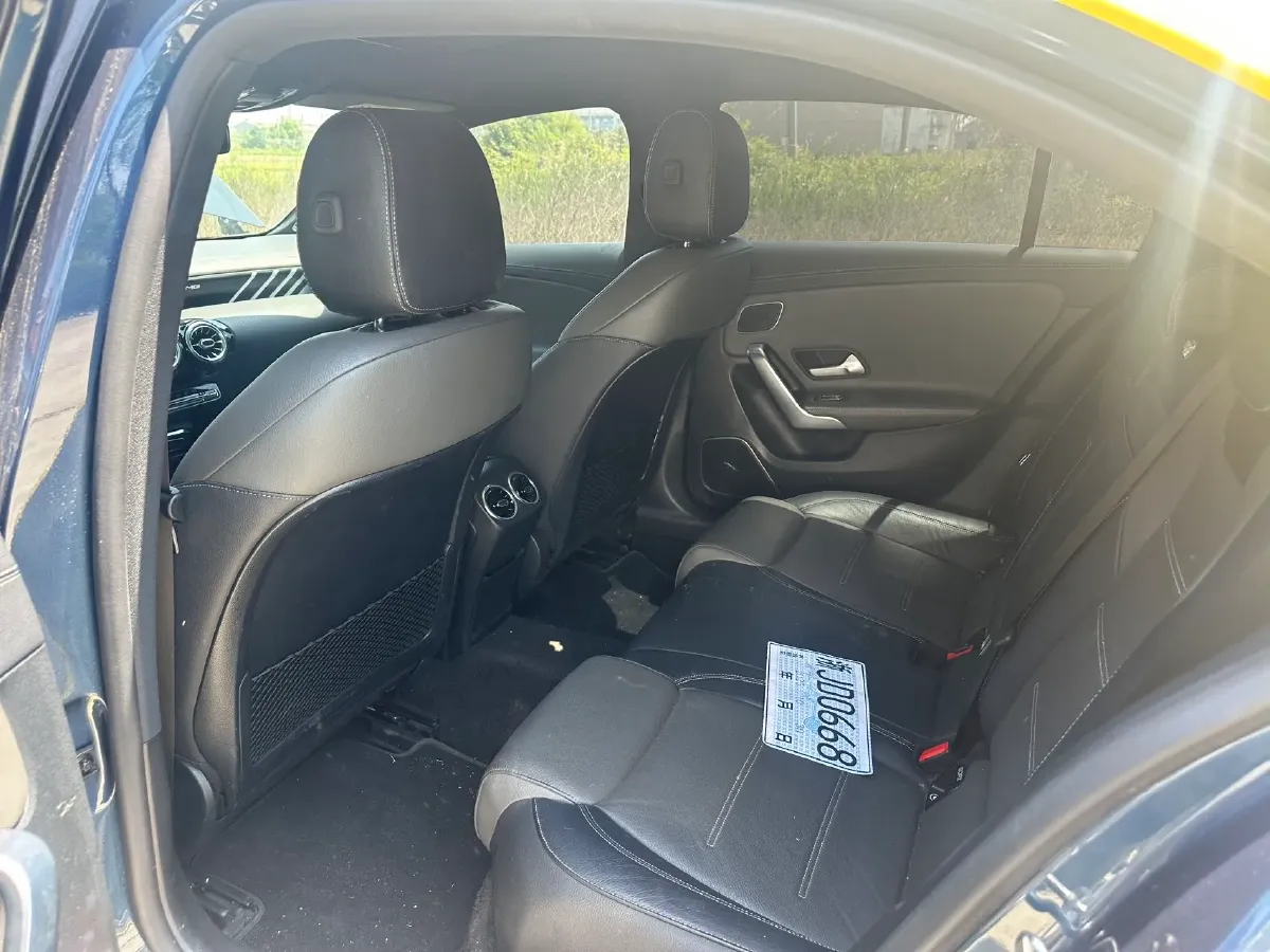 2019 Mercedes-Benz A AMG 2.0T 306HP L4 7DCT,autocango,china used car exporter,china ev exporter,chinese used car exporter,chinese used ev exporter