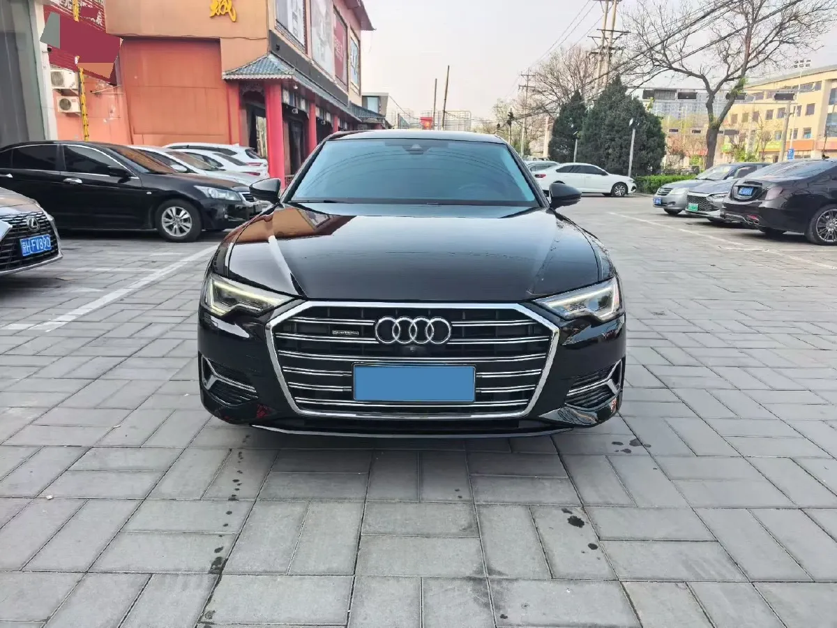 2023 Audi A6L 2.0T 245HP L4 7DCT,autocango,china used car exporter,china ev exporter,chinese used car exporter,chinese used ev exporter