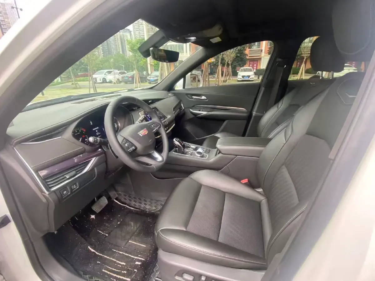 2020 Cadillac XT4 2.0T 241HP L4 9AT,autocango,china used car exporter,china ev exporter,chinese used car exporter,chinese used ev exporter