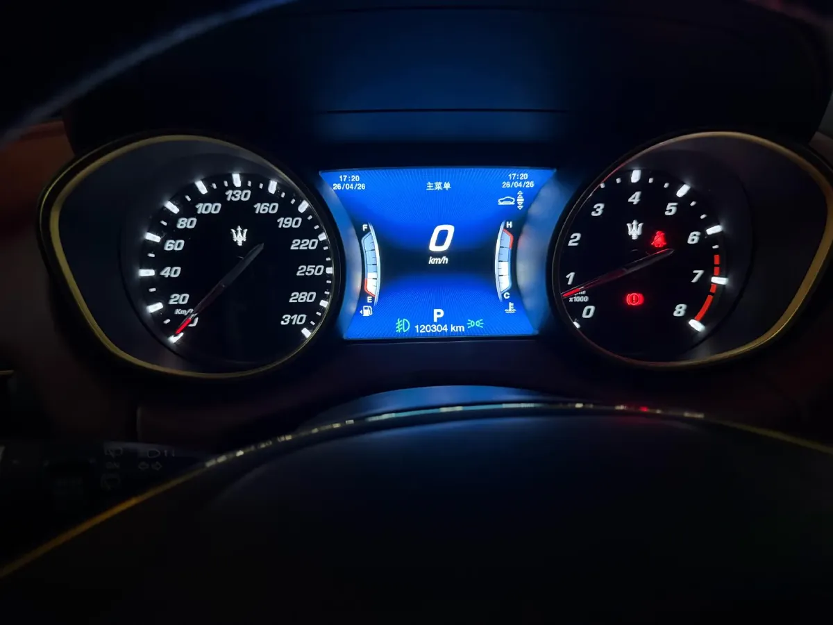 2018 Maserati Levante 3.0T 350HP V6 8AT,autocango,china used car exporter,china ev exporter,chinese used car exporter,chinese used ev exporter