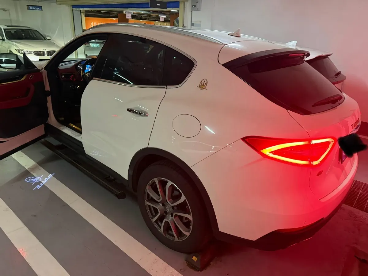 2018 Maserati Levante 3.0T 350HP V6 8AT,autocango,china used car exporter,china ev exporter,chinese used car exporter,chinese used ev exporter