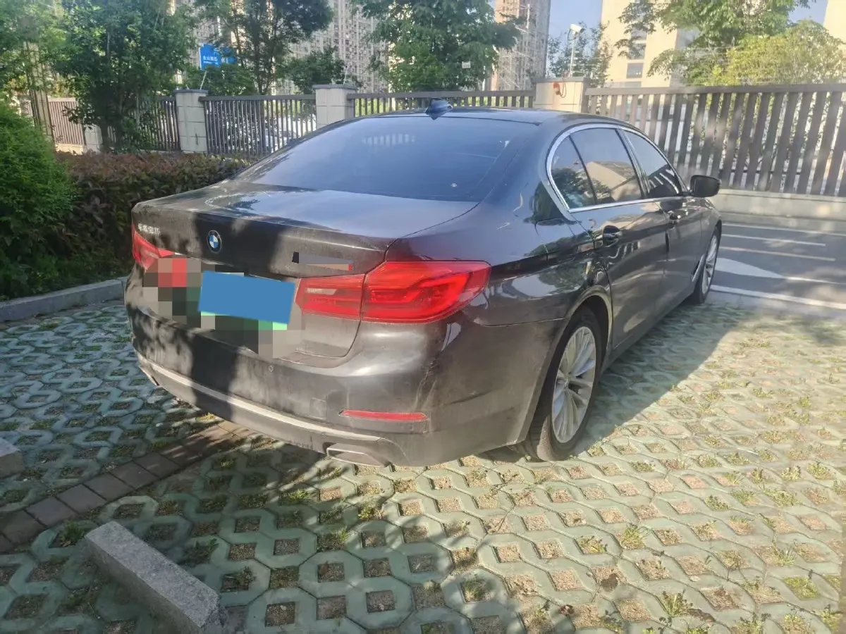 2020 BMW 5 Series 2.0T 184HP L4 8AT PHEV 17.7KWH,autocango,china used car exporter,china ev exporter,chinese used car exporter,chinese used ev exporter