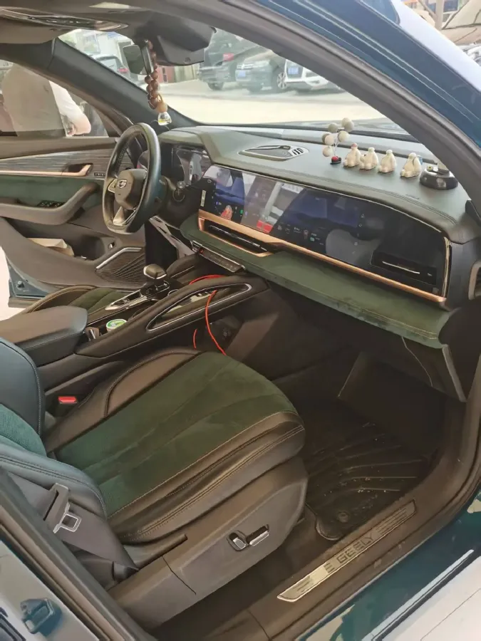 2021 Geely Monjaro 2.0T 218HP L4 7DCT,autocango,china used car exporter,china ev exporter,chinese used car exporter,chinese used ev exporter