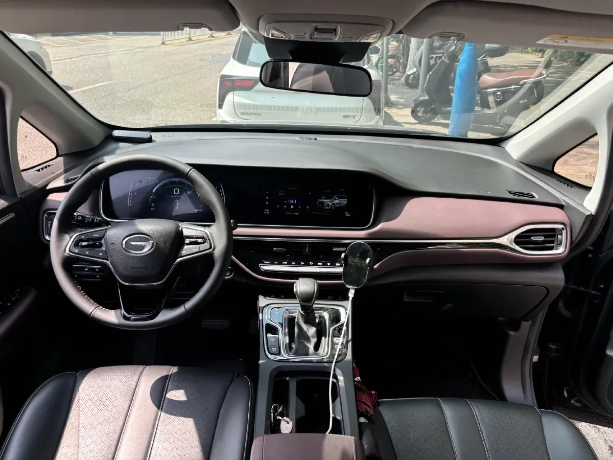 2021 GAC Trumpchi M6 1.5T 169HP L4 7DCT,autocango,china used car exporter,china ev exporter,chinese used car exporter,chinese used ev exporter