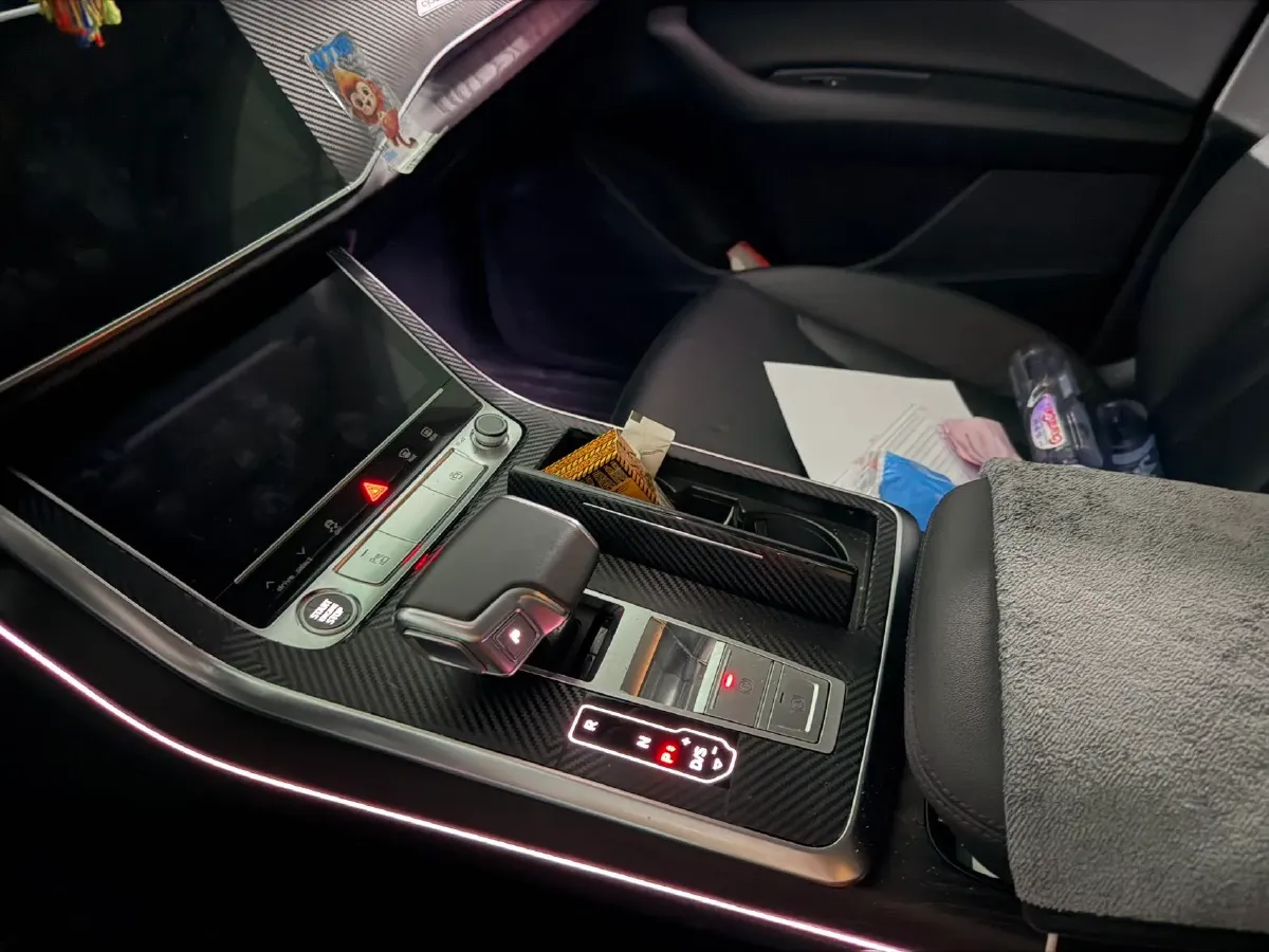 2021 Audi Q8 2.0T 245HP L4 8AT,autocango,china used car exporter,china ev exporter,chinese used car exporter,chinese used ev exporter