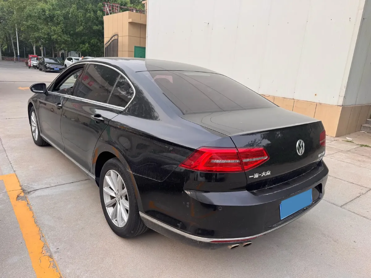 2018 Volkswagen Magotan 1.8T 180HP L4 7DCT,autocango,china used car exporter,china ev exporter,chinese used car exporter,chinese used ev exporter