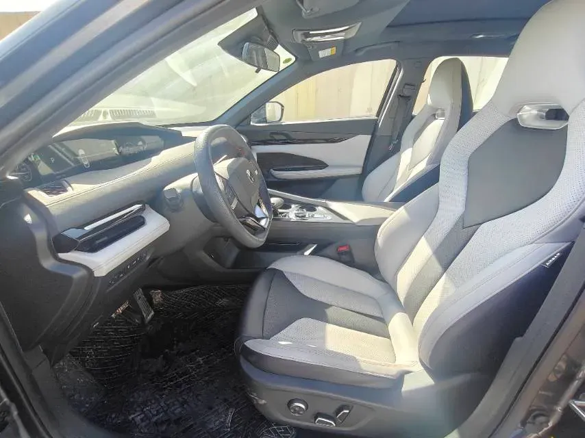 2024 ChangAn UNI-V iDD 1.5L 110HP L4 E-CVT PHEV 18.99KWH,autocango,china used car exporter,china ev exporter,chinese used car exporter,chinese used ev exporter