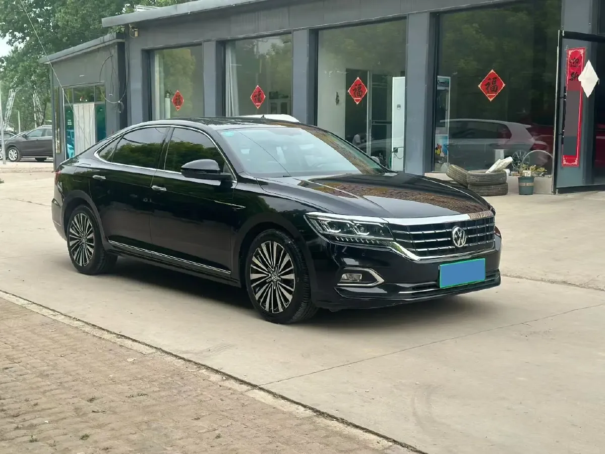 2019 Volvo V40 1.5T 152HP L4 6AT,autocango,china used car exporter,china ev exporter,chinese used car exporter,chinese used ev exporter