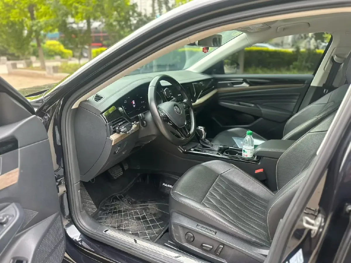 2019 Volvo V40 1.5T 152HP L4 6AT,autocango,china used car exporter,china ev exporter,chinese used car exporter,chinese used ev exporter