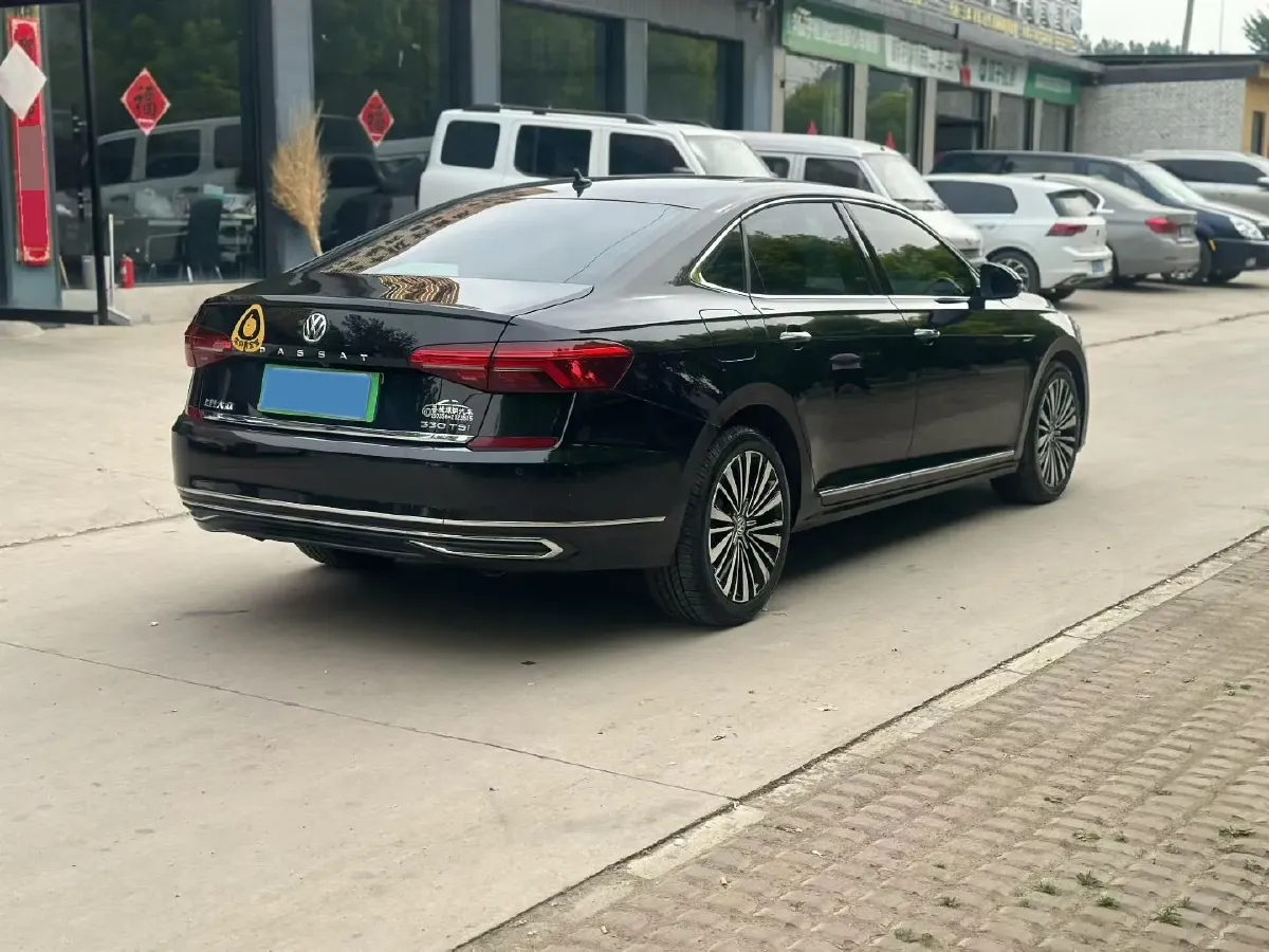 2019 Volvo V40 1.5T 152HP L4 6AT,autocango,china used car exporter,china ev exporter,chinese used car exporter,chinese used ev exporter